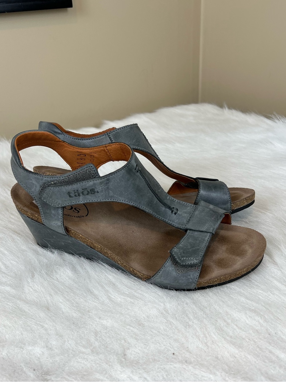 Taos Sheila 2  Gray Wedge Sandals - Comfort Footwear 40 9